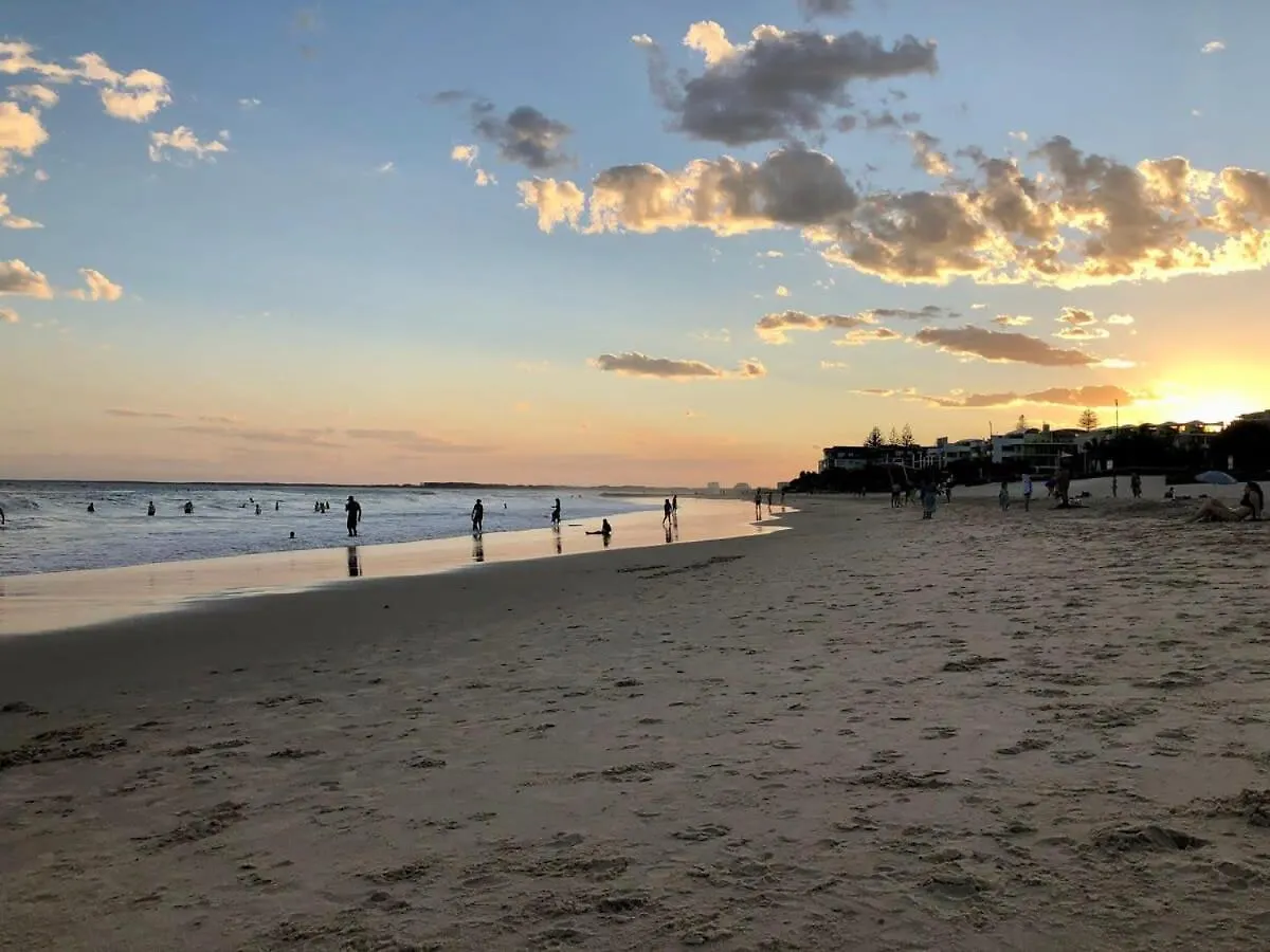 Spacious Apartment, Walk To Kings Beach Caloundra Apartmán