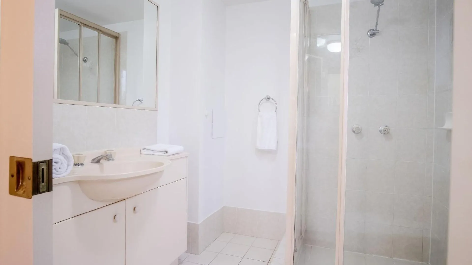 Spacious Apartment, Walk To Kings Beach Caloundra Apartmán