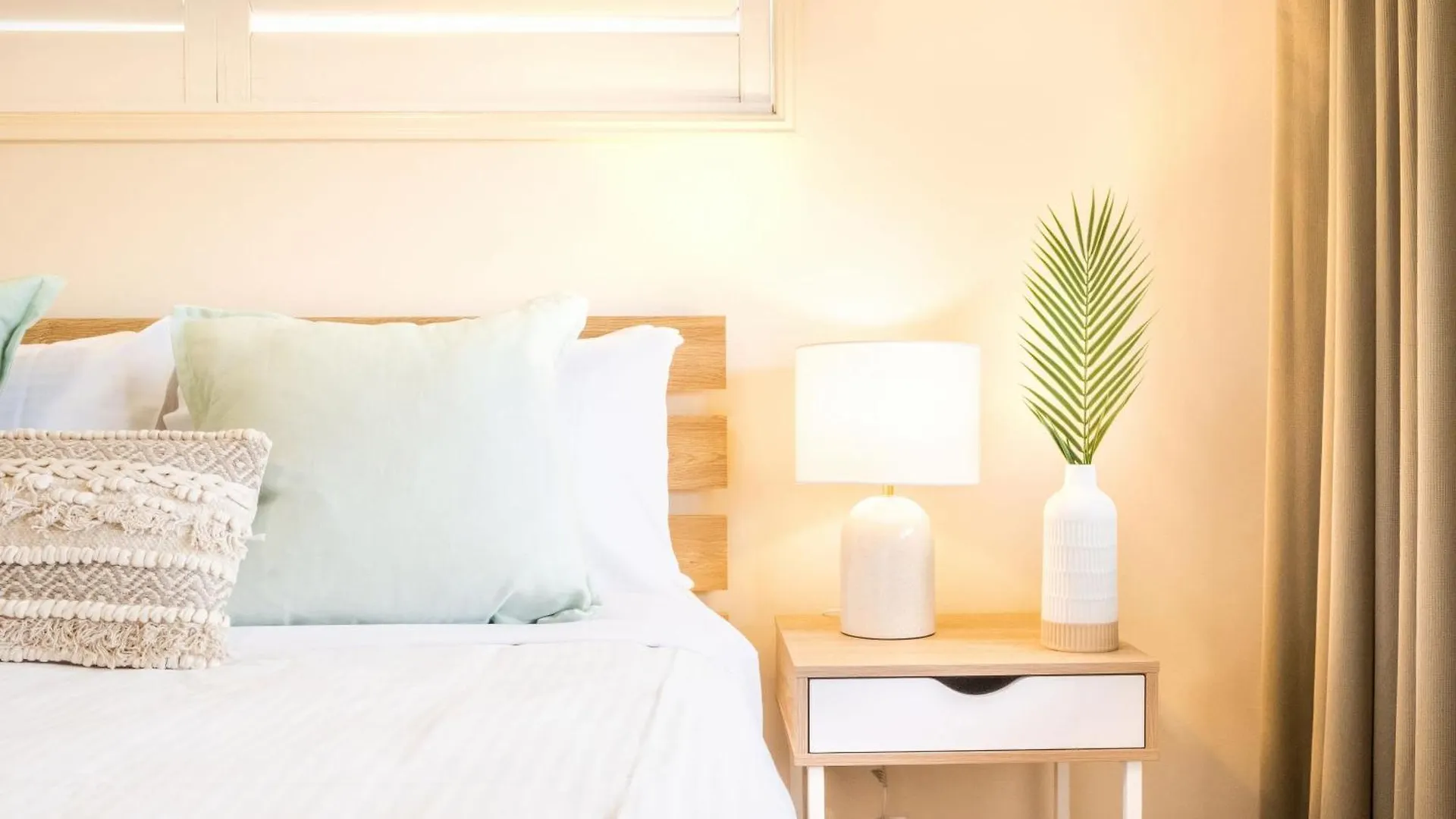 Spacious Apartment, Walk To Kings Beach Caloundra Apartmán