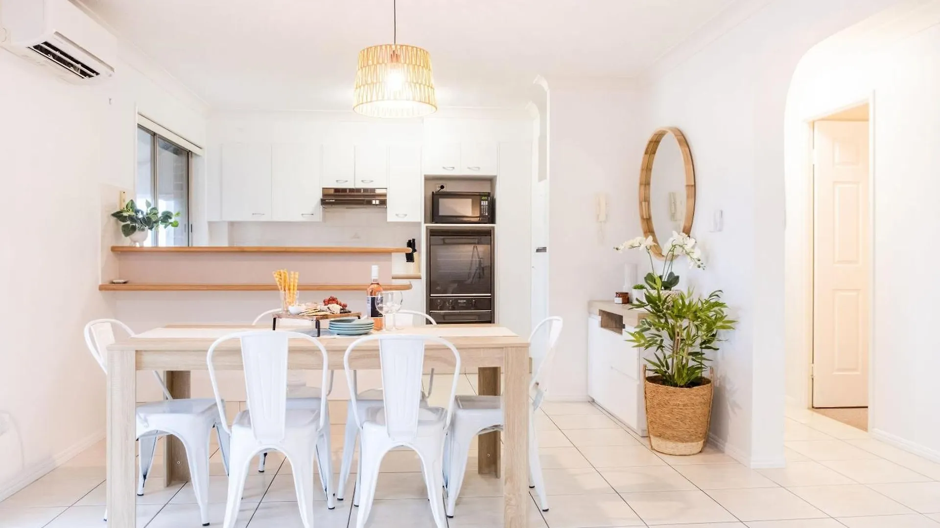 Apartmán Spacious Apartment, Walk To Kings Beach Caloundra Austrálie