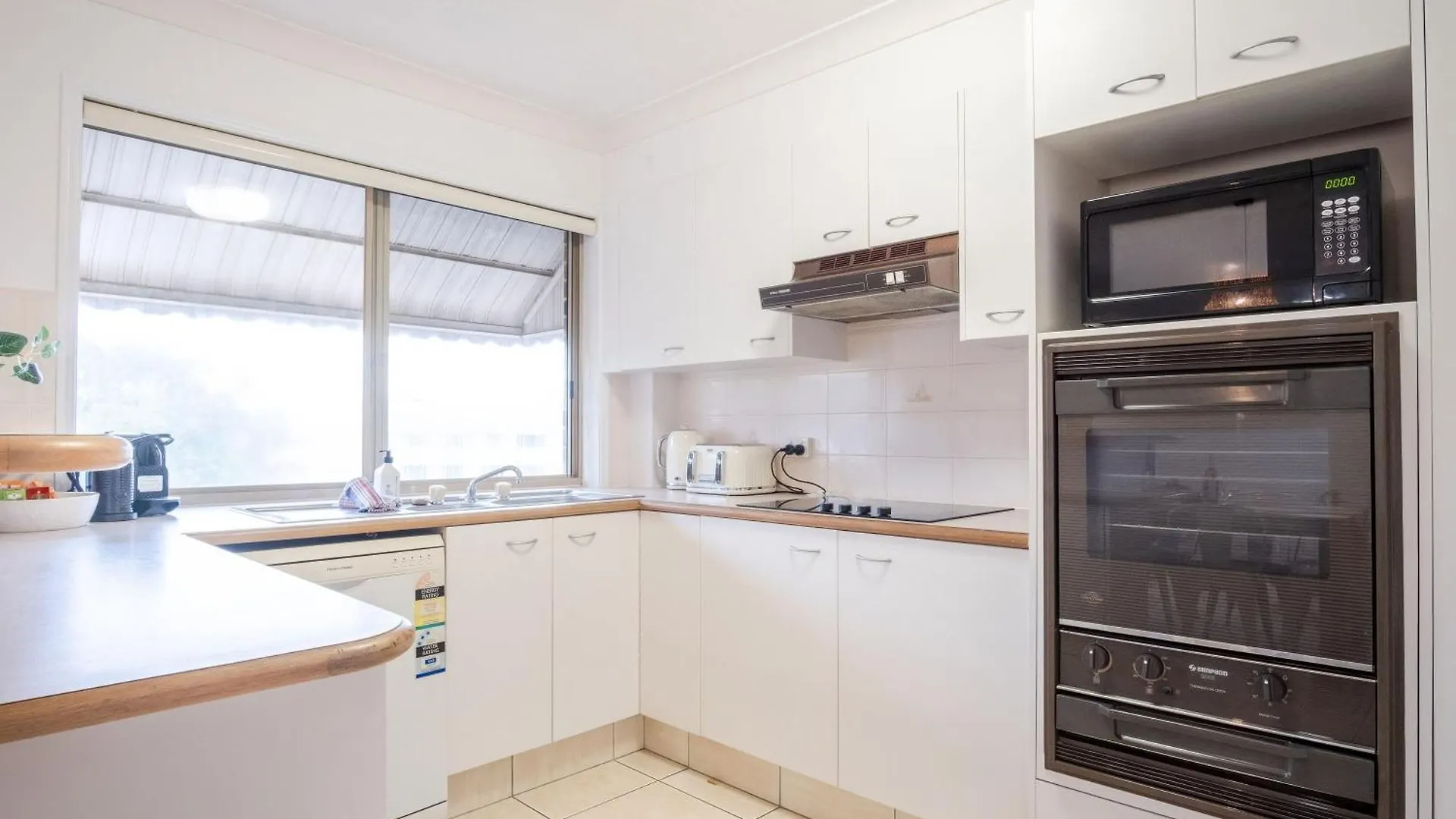 Apartmán Spacious Apartment, Walk To Kings Beach Caloundra